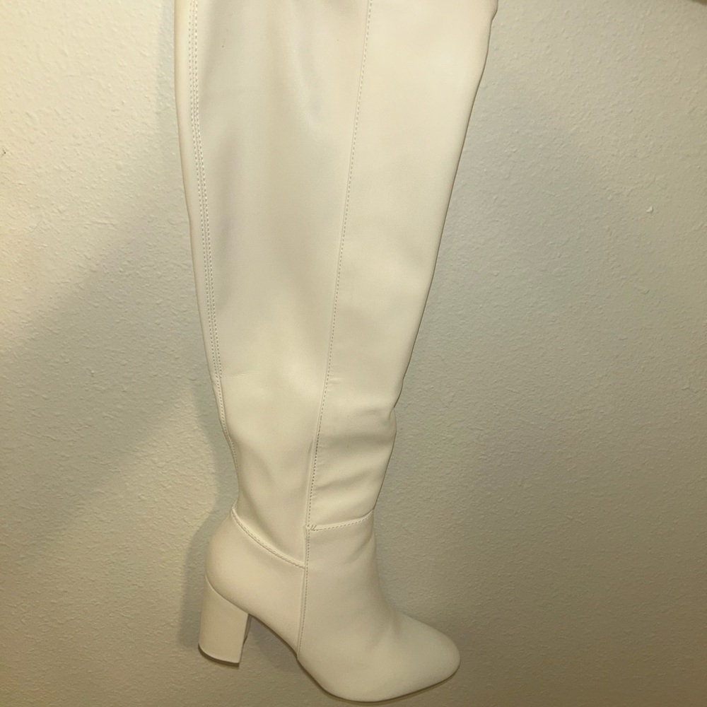 Elegant White Women's Boots